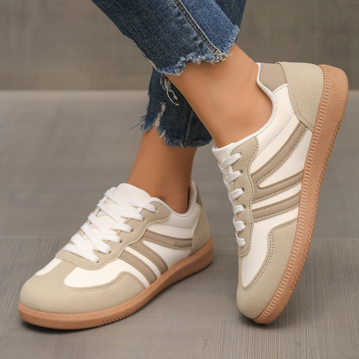 Inès Suede Orthopedic Trainers