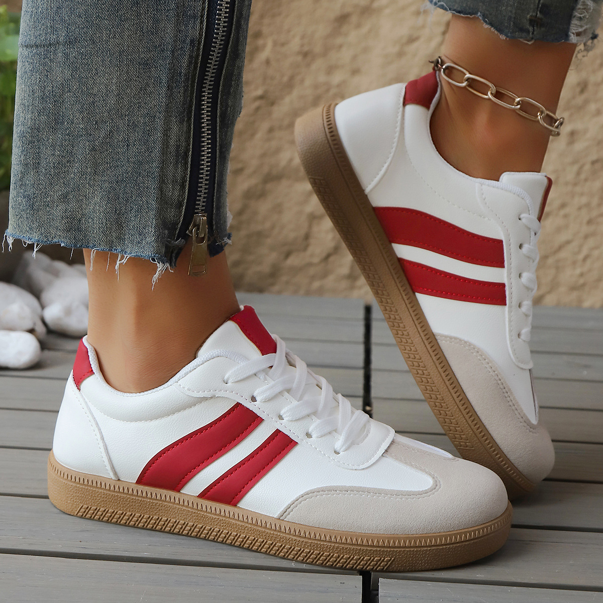 Henrietta Retro Sneakers