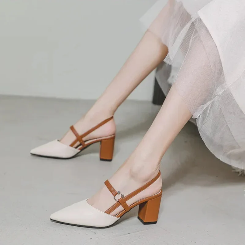 Magnifique Tacones de Cuero