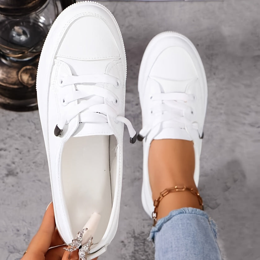 Geneviève White Lace-Up Flat Shoes
